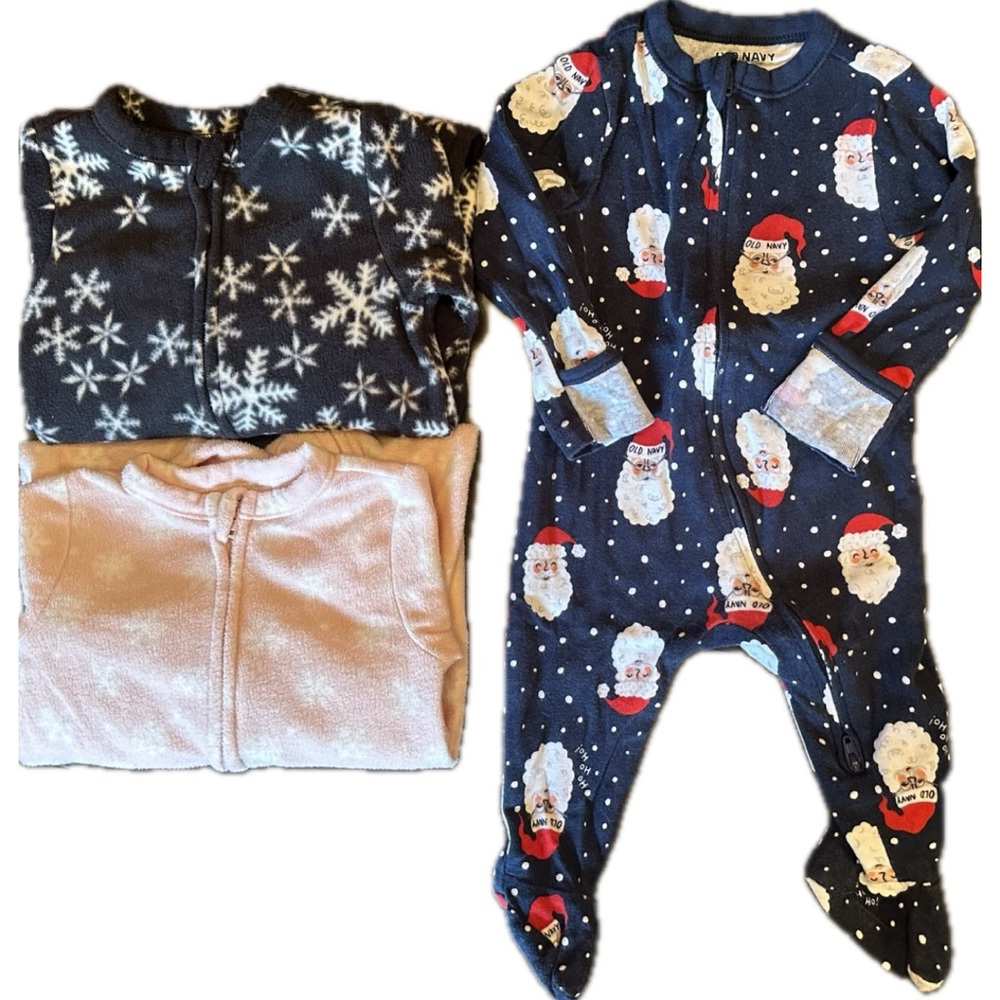 Like New Old Navy 3 Piece Fleece Onesie Footie Pajamas Lot Baby 6-9mos